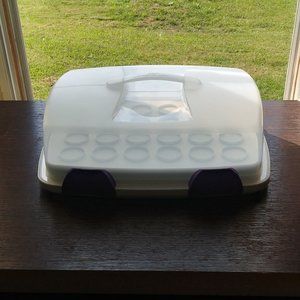 Wilton Travel Cupcake Holder